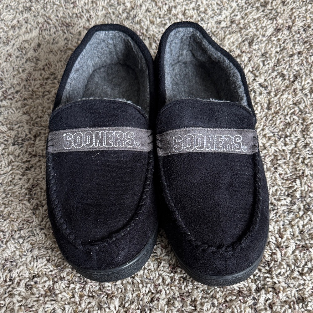 Black Sooners Slippers